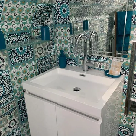 Le Jardin D'hippolyte Hotel *